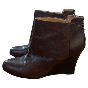 Nine West brown wedge bootie